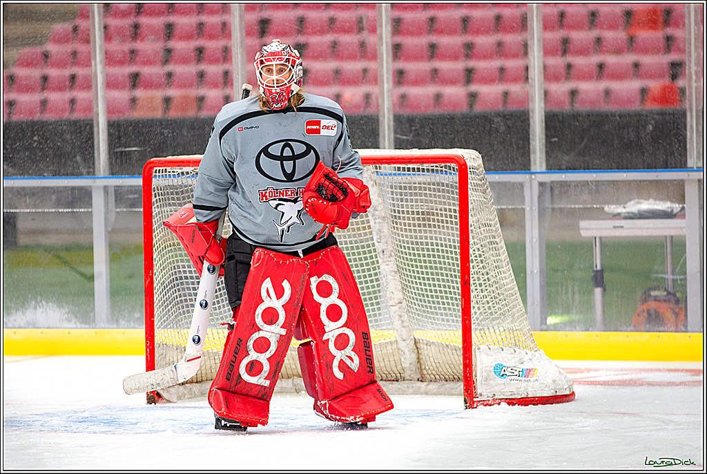 PENNY DEL; Koelner Haie Wintergame Training; Koeln, 02.12.2022